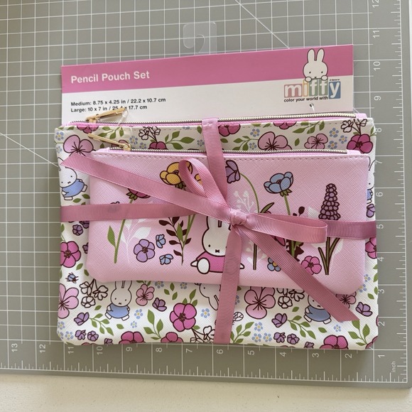 MIFFY Pencil Pouch Set 2 Pieces Flowers Medium Large Zipper Bags Stationery NWT - Picture 10 of 10